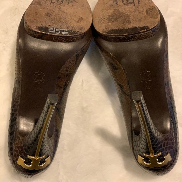 Tory Burch Stilettos w/T Detailing Size 10M - Picture 4 of 5